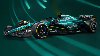 El nuevo Aston Martin AMR23 de Alonso, al detalle: las imágenes del espectacular coche de Fernando para 2023